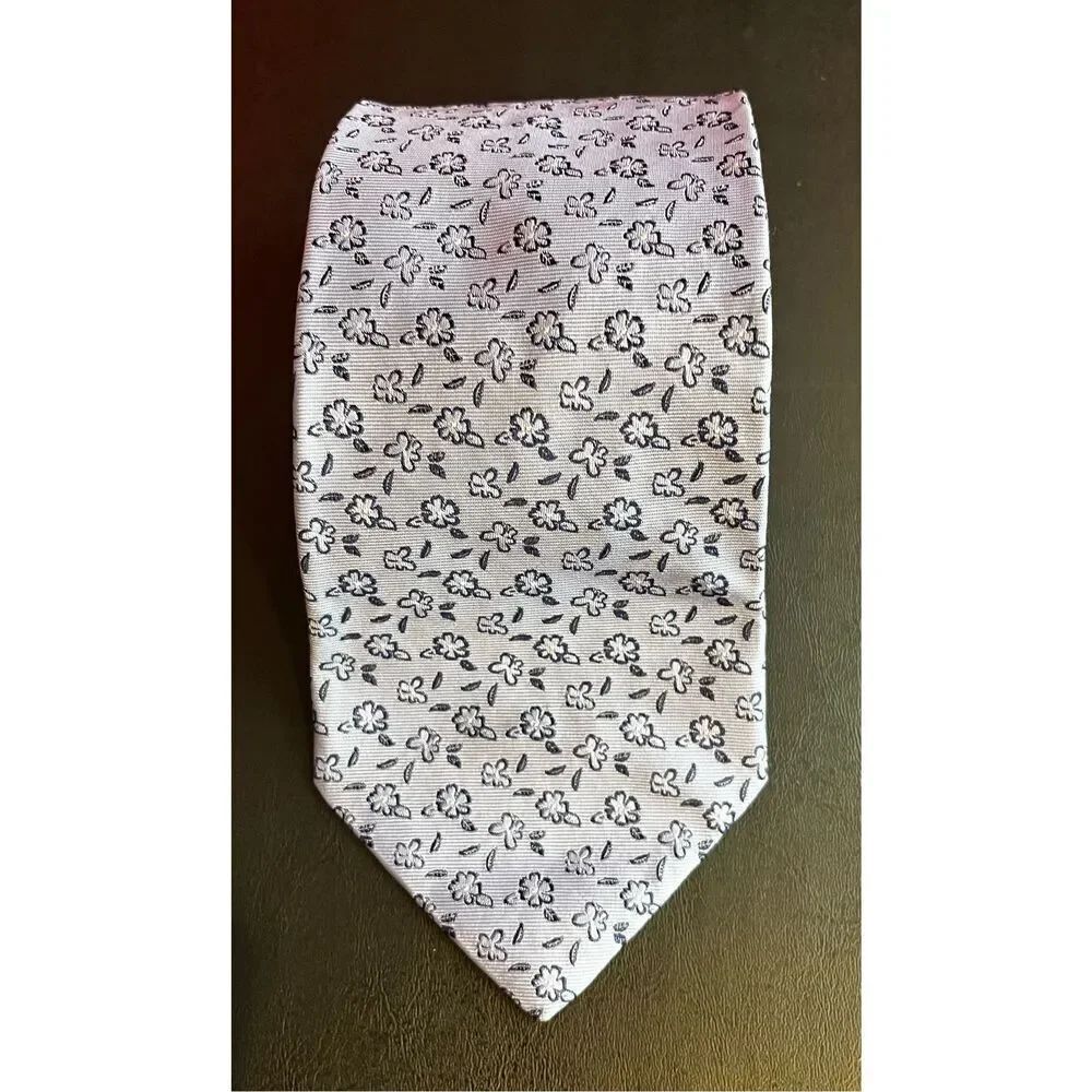 Tommy Hilfiger tie